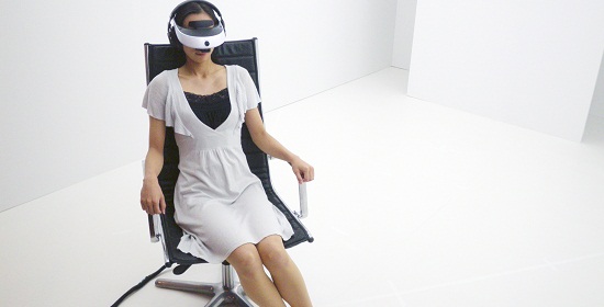 sony-virtual-reality-headset-1