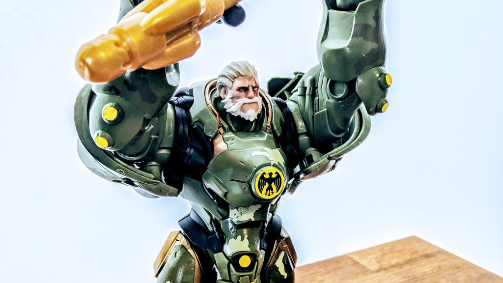 Overwatch figures Reinhardt bundeswehr sdcc 2019 exclusive 4