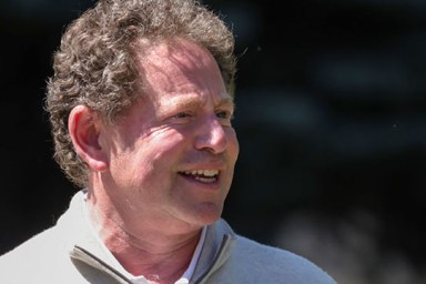 Bobby Kotick Stays Activision Blizzard CEO