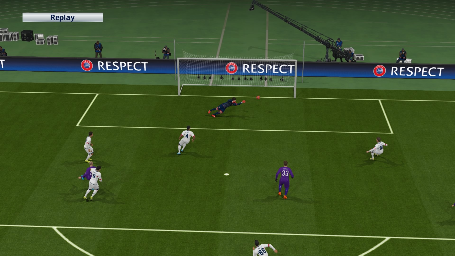 PES 2016 Review Gallery