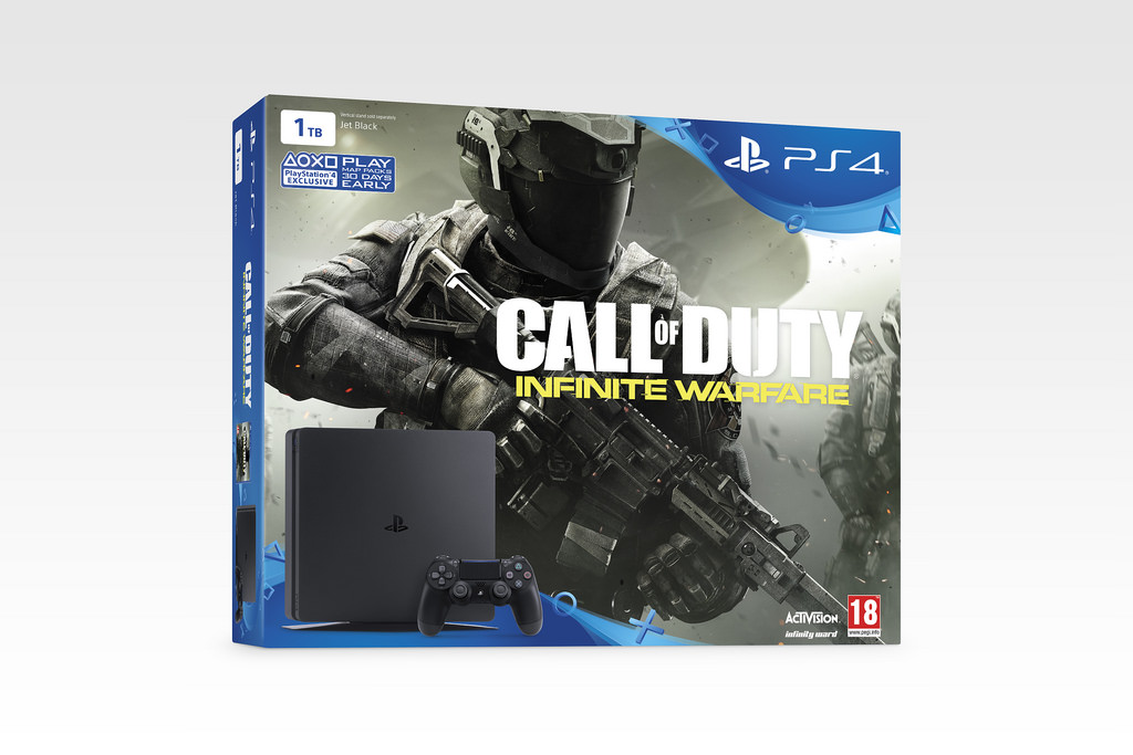 Call of Duty PS4 Slim Bundle 